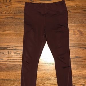 Athleta 7/8 tight Maroon